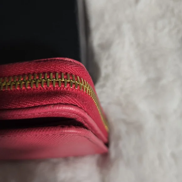 Prada Peonia Pink Zip Around Wallet w/Registration card & Original Box - EUC - Picture 15 of 16